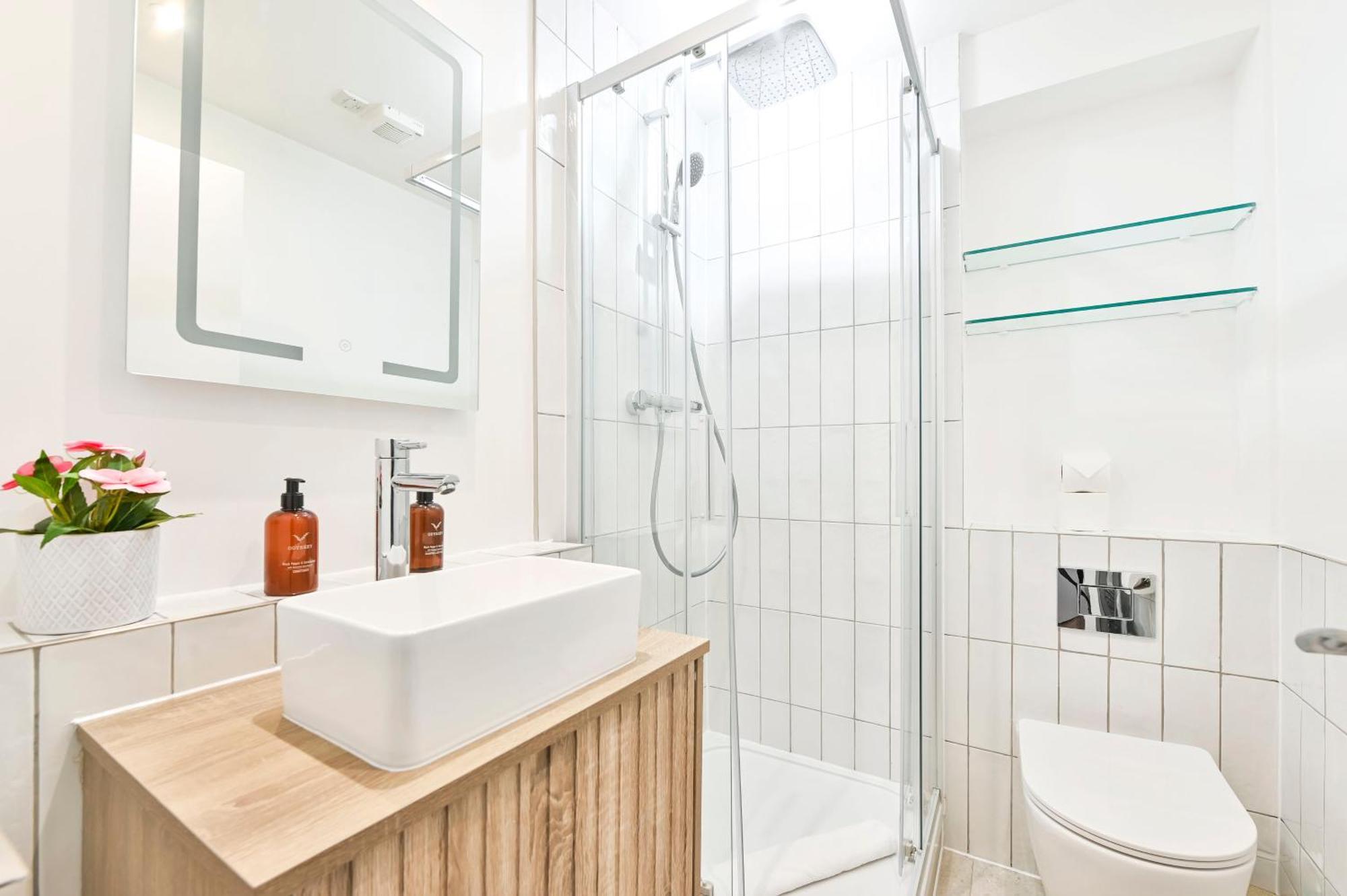 Wonderful Fitzrovia 3 Bed Apartment London Bagian luar foto