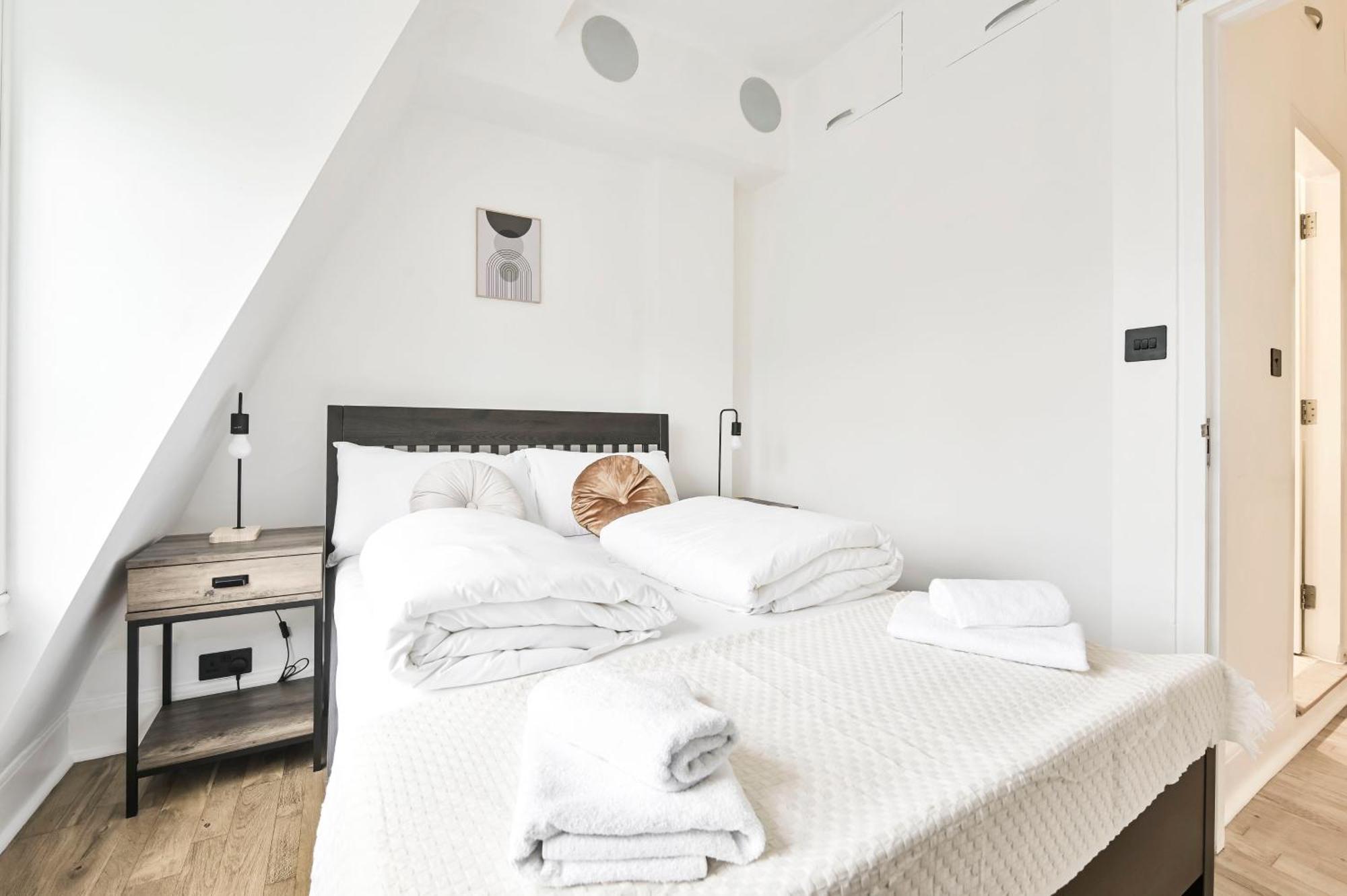 Wonderful Fitzrovia 3 Bed Apartment London Bagian luar foto